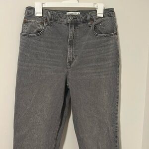 Abercrombie and Fitch Gray The 90s Straight Ultra High Rise Size 30/10R